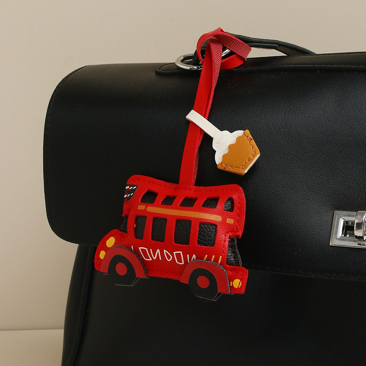 London Bus Leather Keychain – Travel Souvenir Charm