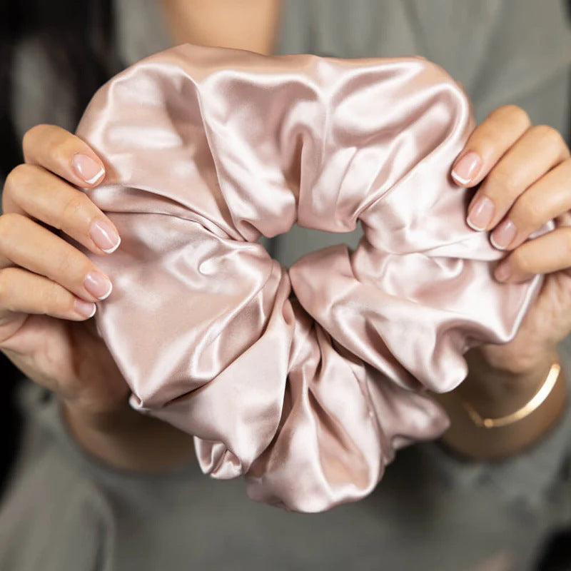 Mulberry Silk Scrunchie – Anti-Crease Hair Tie for Women