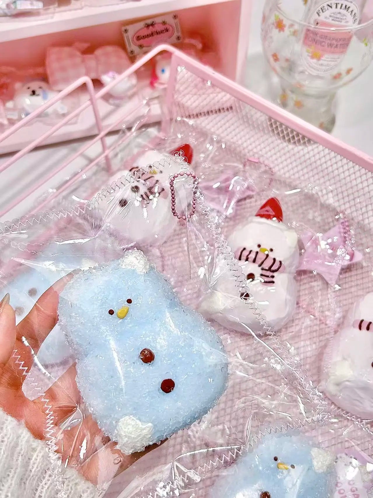 Cozy Snowman Squishy – Slow Rising Stress Relief Toy