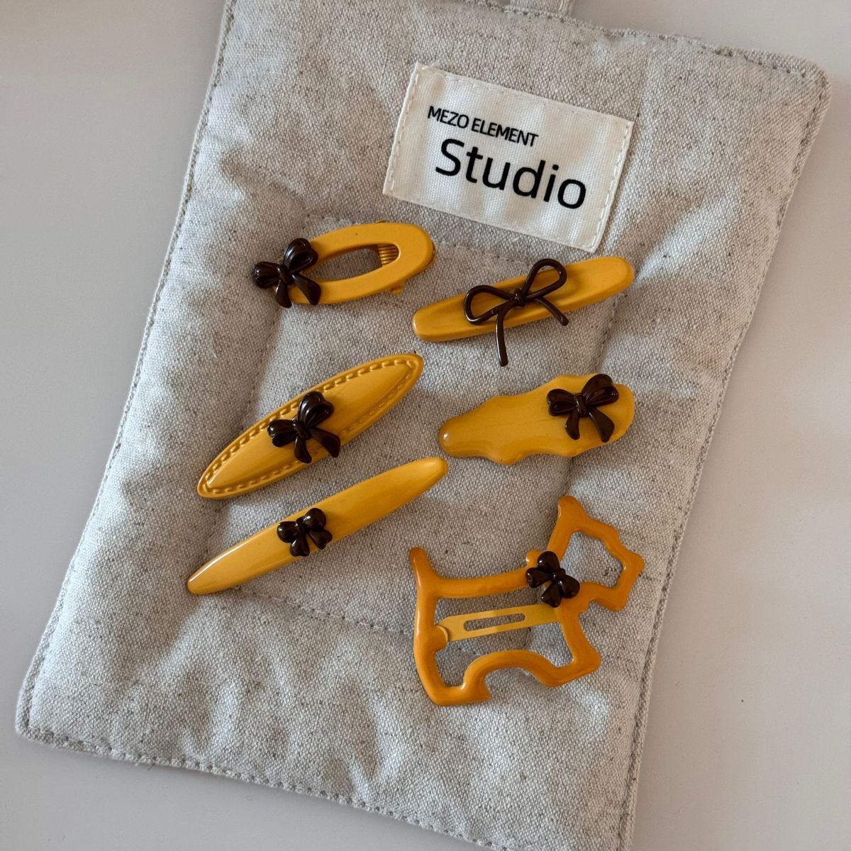 Yellow-Brown Bow Hairpin – Minimalist Side Clip for Girls