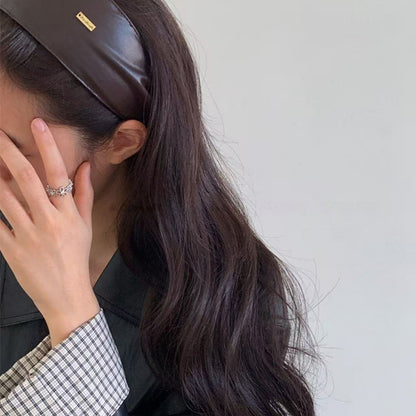 Leather Wide Headband in Maillard Shades – Vintage-Inspired Hair Accessory