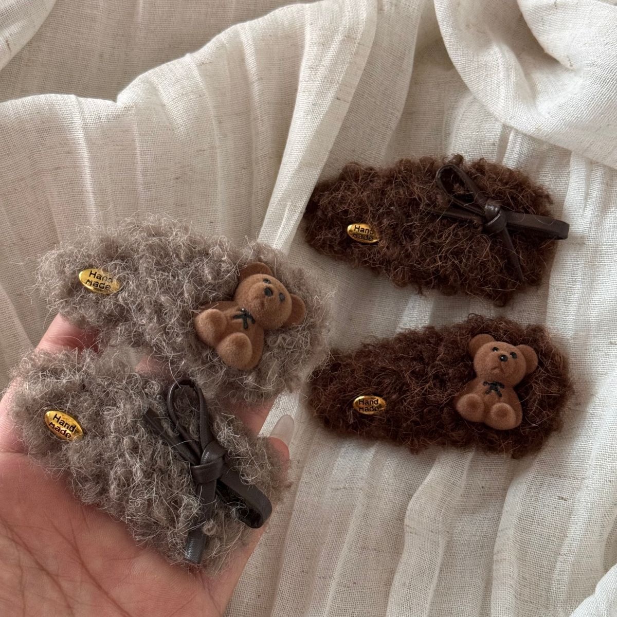 Lambswool Teddy Bear Hairpin with Gold Detail – Plush Bow Side Clip