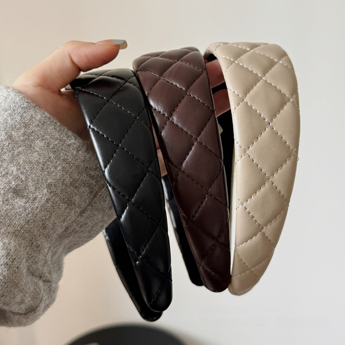 Plaid Leather Hairband – Elegant Wide Headband for Lifted Crown