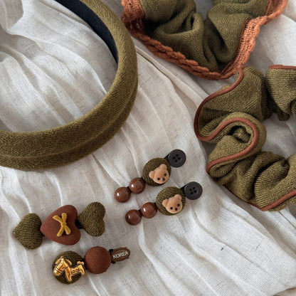 Sweet Pastel One-Pin Hair Clip – Teddy Bear & Heart Design