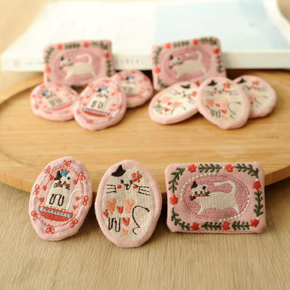 Pink Cat Embroidered Brooch – Cute Fabric Pin