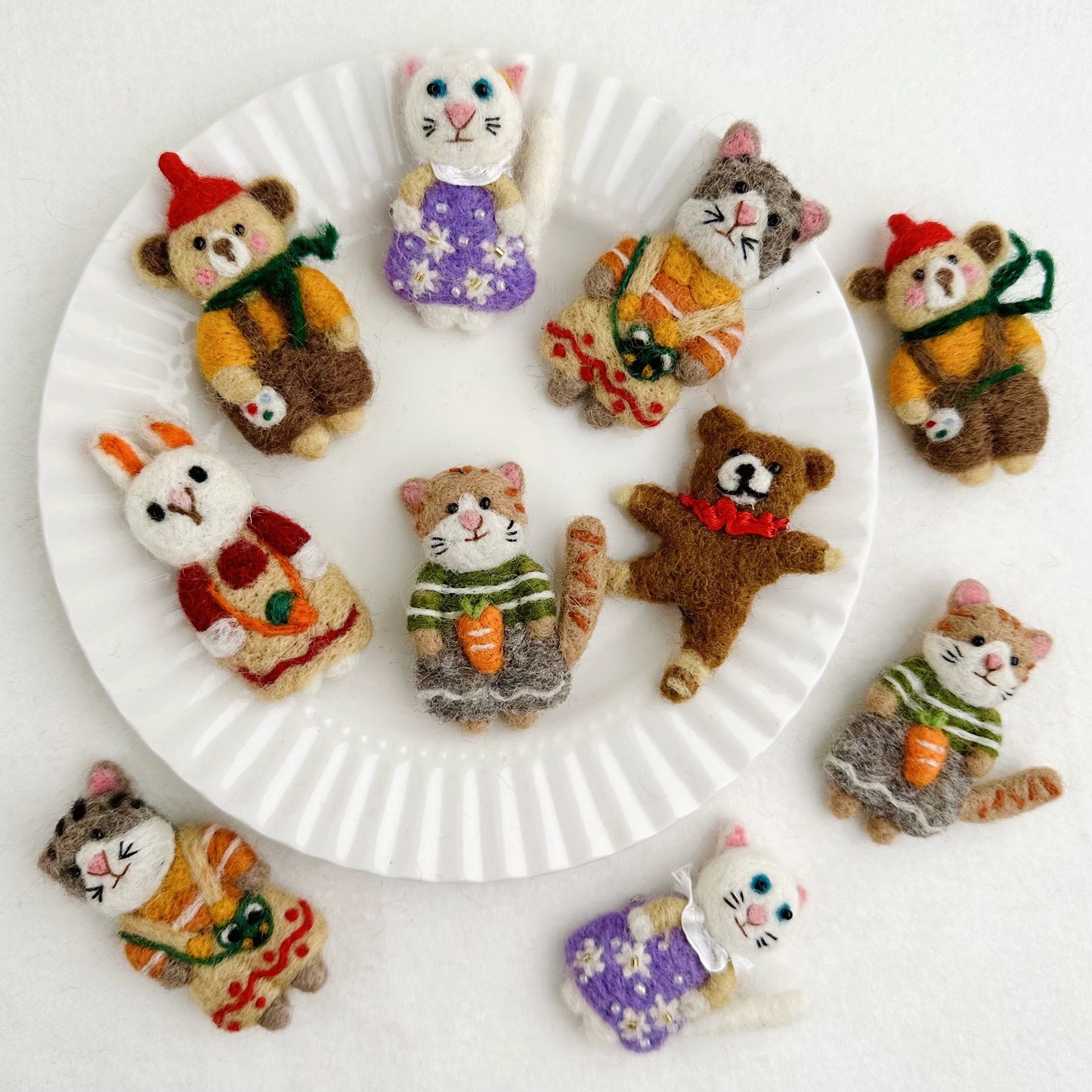 Handmade Animal Felt Brooch – Cute Cat & Bear Pin