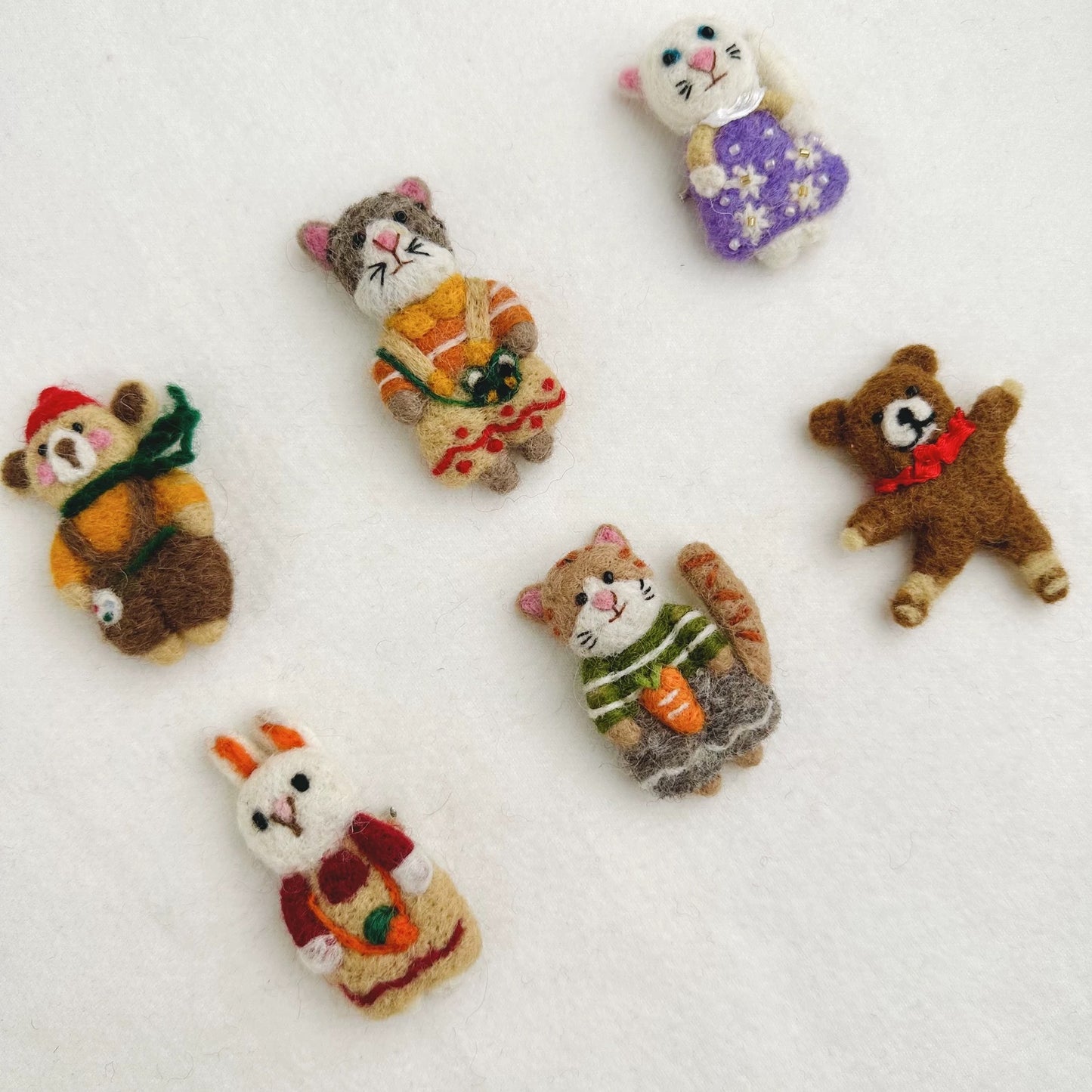 Handmade Animal Felt Brooch – Cute Cat & Bear Pin