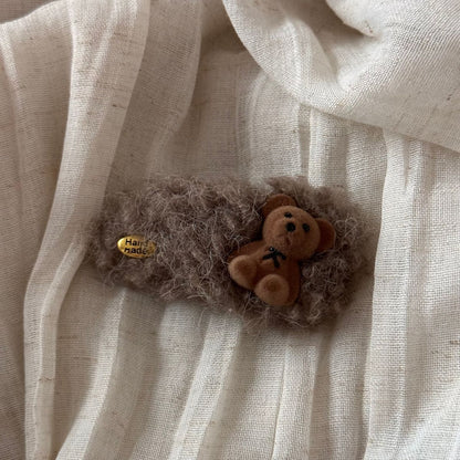Lambswool Teddy Bear Hairpin with Gold Detail – Plush Bow Side Clip