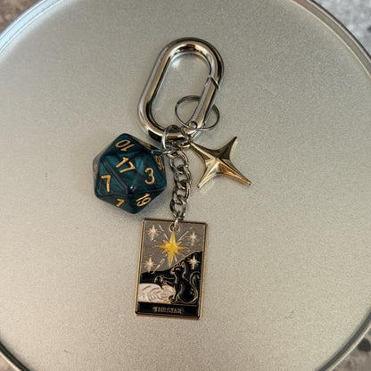 Tarot Dice Star Keychain – Vintage Gothic Bag Charm