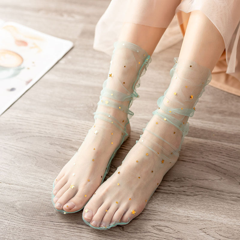 Vintage Floral Textured Crew Socks – Soft Retro Style Socks