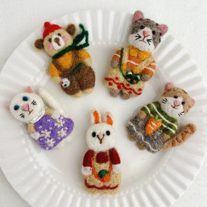 Handmade Animal Felt Brooch – Cute Cat & Bear Pin