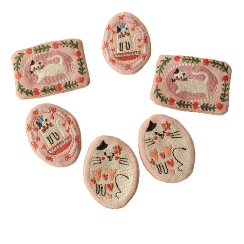 Pink Cat Embroidered Brooch – Cute Fabric Pin
