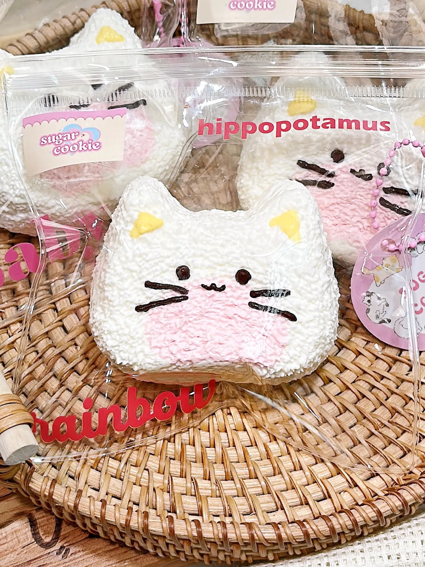 Cute Kitty Squishy – Slow Rising Stress Relief Toy