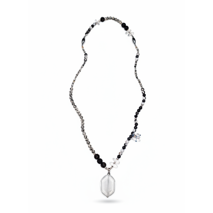 Kunlun at Ease • White Crystal Pendant