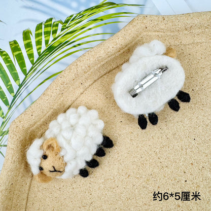 Handmade Sheep Felt Brooch – Cartoon Plush Pin